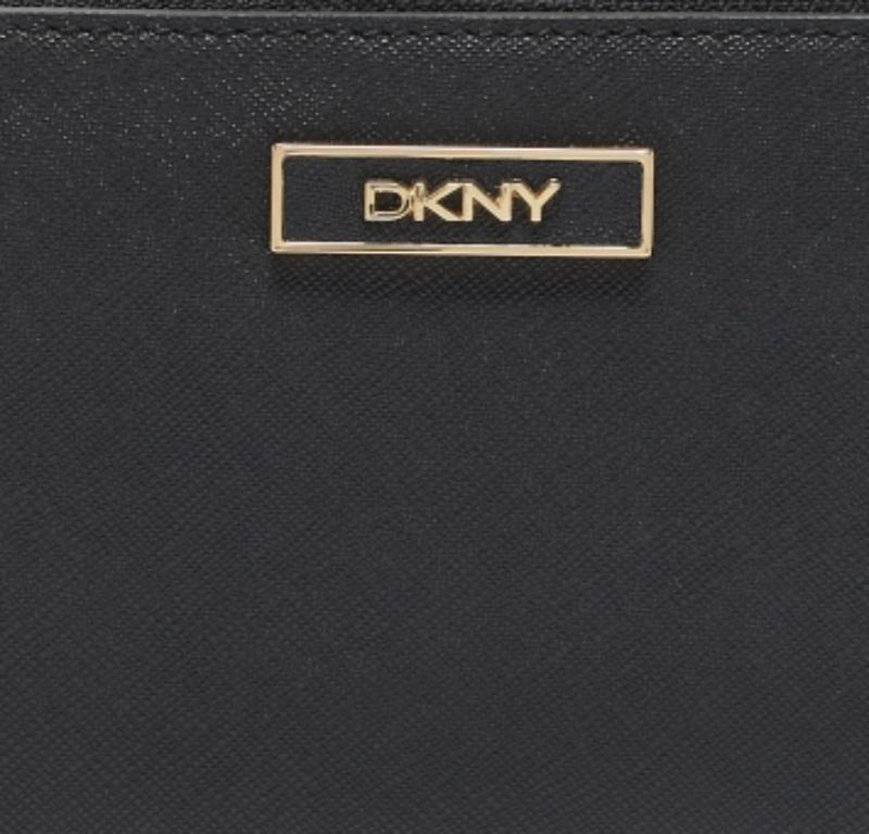 DKNY Schwarzes Leder Bryant Park Zip Around Continental Geldbörse Damen im Angebot