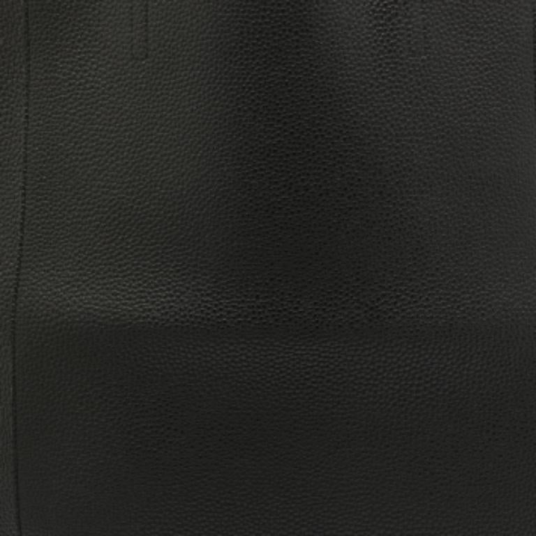 Donna DKNY Tote in pelle nera con logo in rilievo in vendita