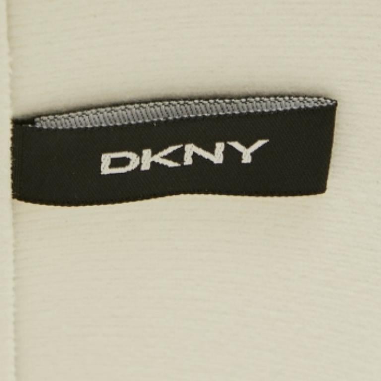 DKNY Tote in pelle nera con logo in rilievo in vendita 4