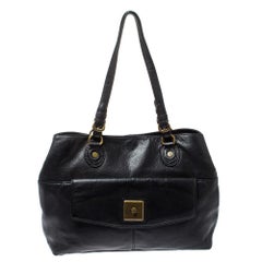 Dkny Bolso de bolsillo Turnlock de piel negro
