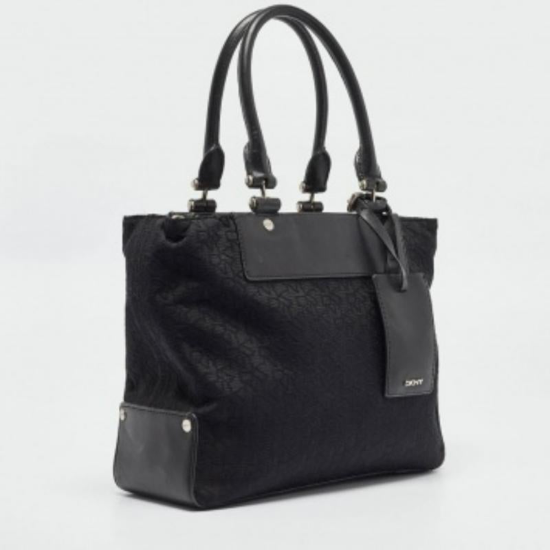 DKNY Tote in tela e pelle con monogramma nero in vendita 5