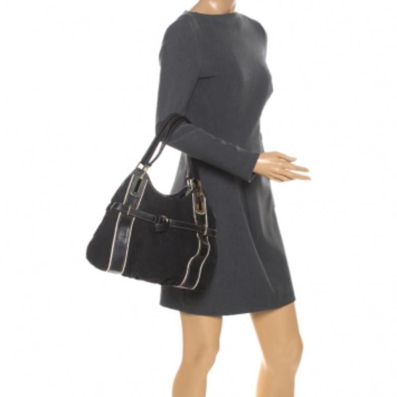 DKNY Fourre-tout en cuir et tissu monogramme noir en vente 5