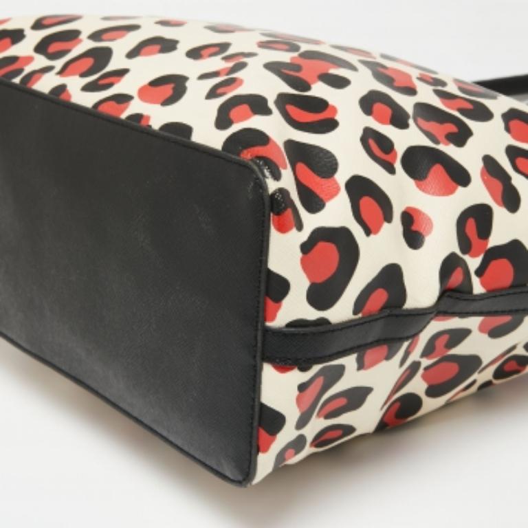 Women's Dkny Black/Red Leopard Print Coated Canvas Zip Tote For Sale