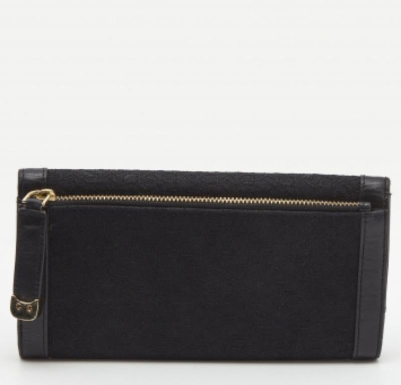 DKNY Black Signature Canvas and Leather Continental Wallet For Sale 1
