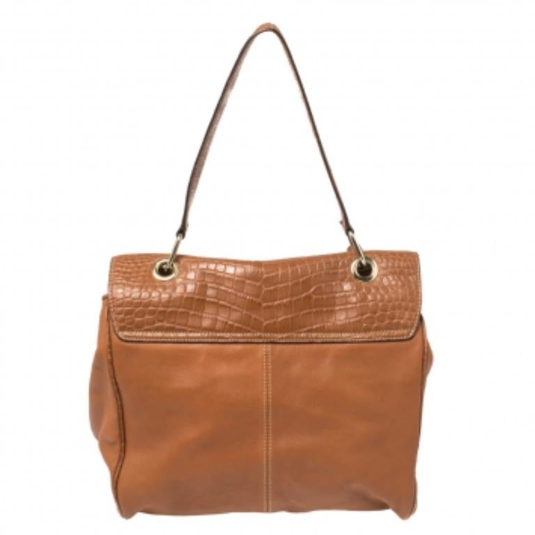 Marrone DKNY Borsa con manico superiore a patta in pelle e goffratura in coccodrillo marrone in vendita