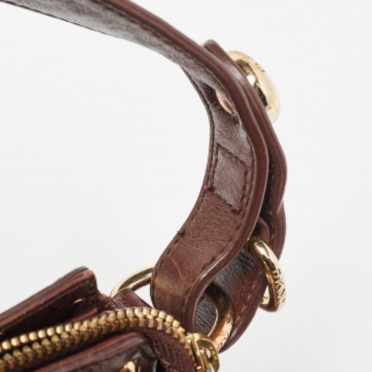 DKNY Hobo clouté en cuir Brown en vente 2