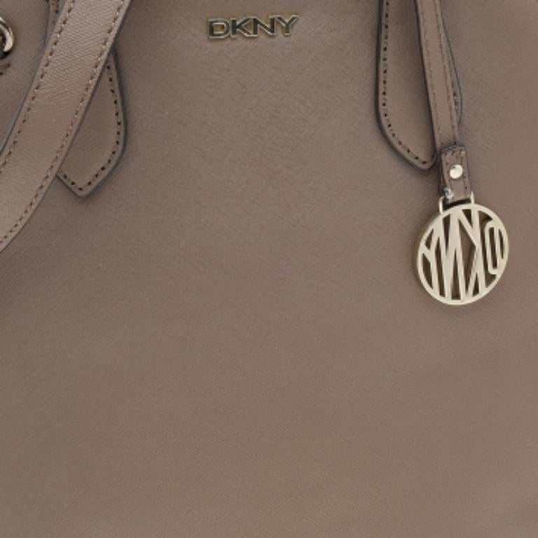 Satchel con cremallera DKNY de piel marrón en venta 5