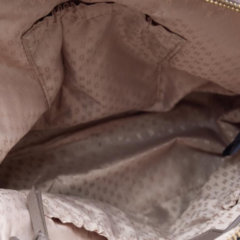 Satchel con cremallera DKNY de piel marrón en venta 3