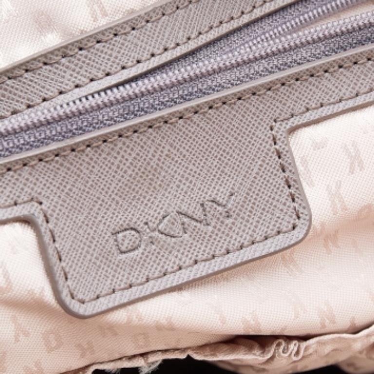 Satchel con cremallera DKNY de piel marrón en venta 4