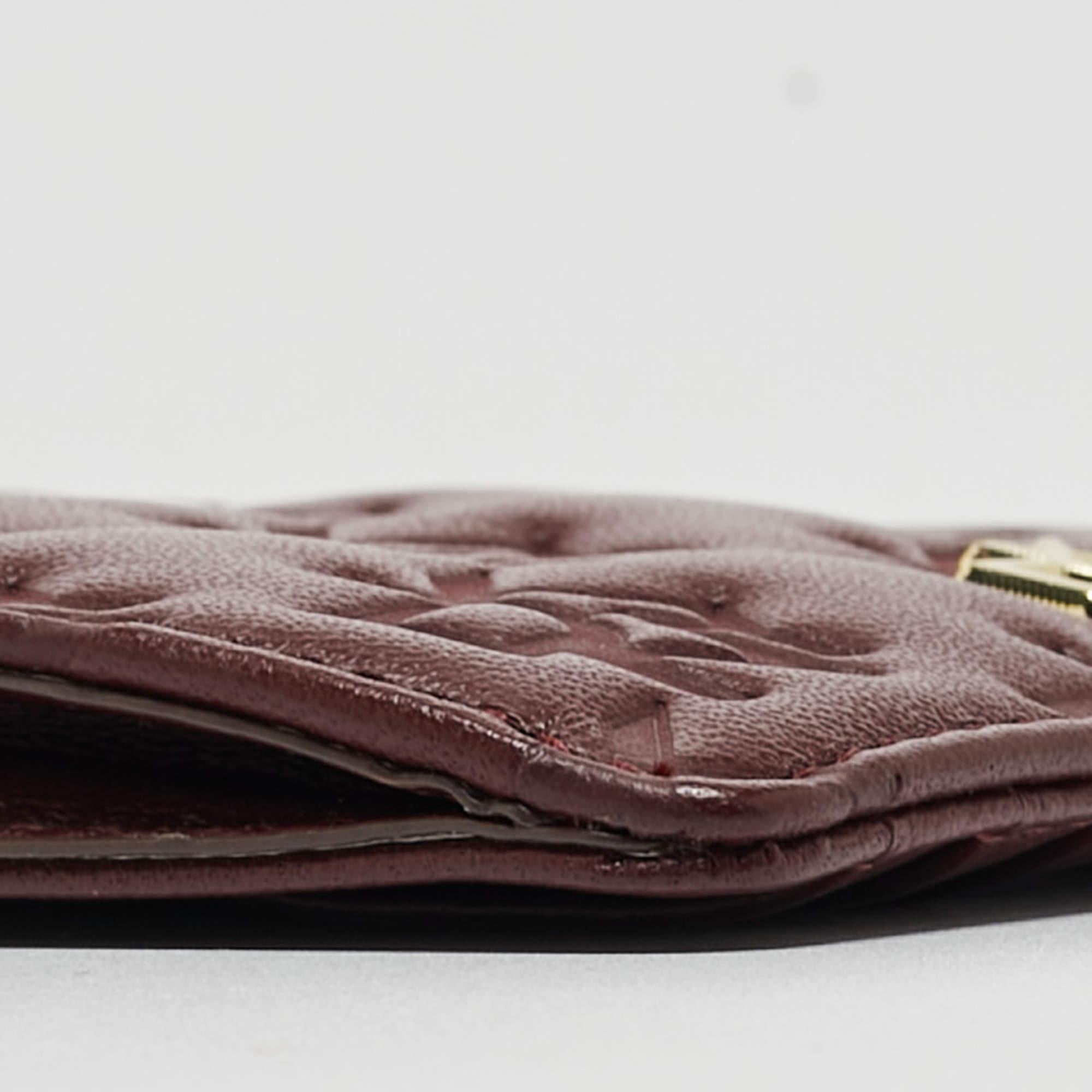 DKNY Burgundy Signature Embossed Leather Catherine Key Card Case For Sale 3