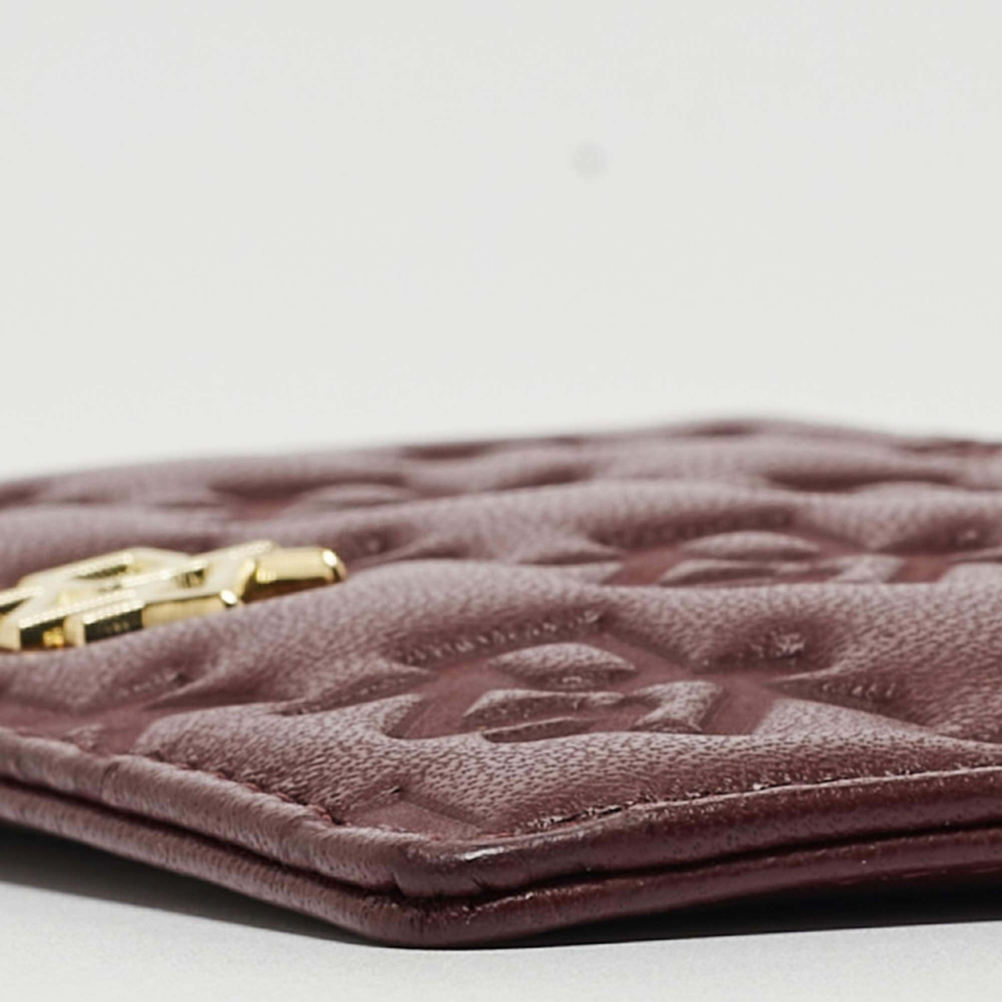 DKNY Burgundy Signature Embossed Leather Catherine Key Card Case For Sale 4