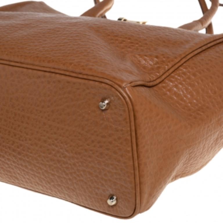 DKNY Caramel Brown Pebbled Leather Padlock Tote For Sale 4