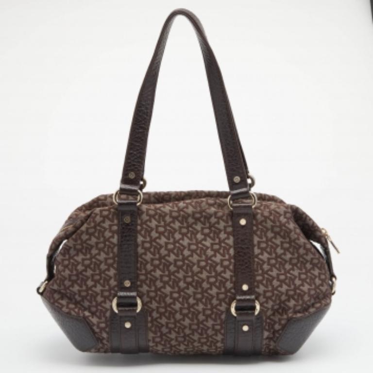 Satchel DKNY de lona y piel con monograma marrón oscuro Negro en venta