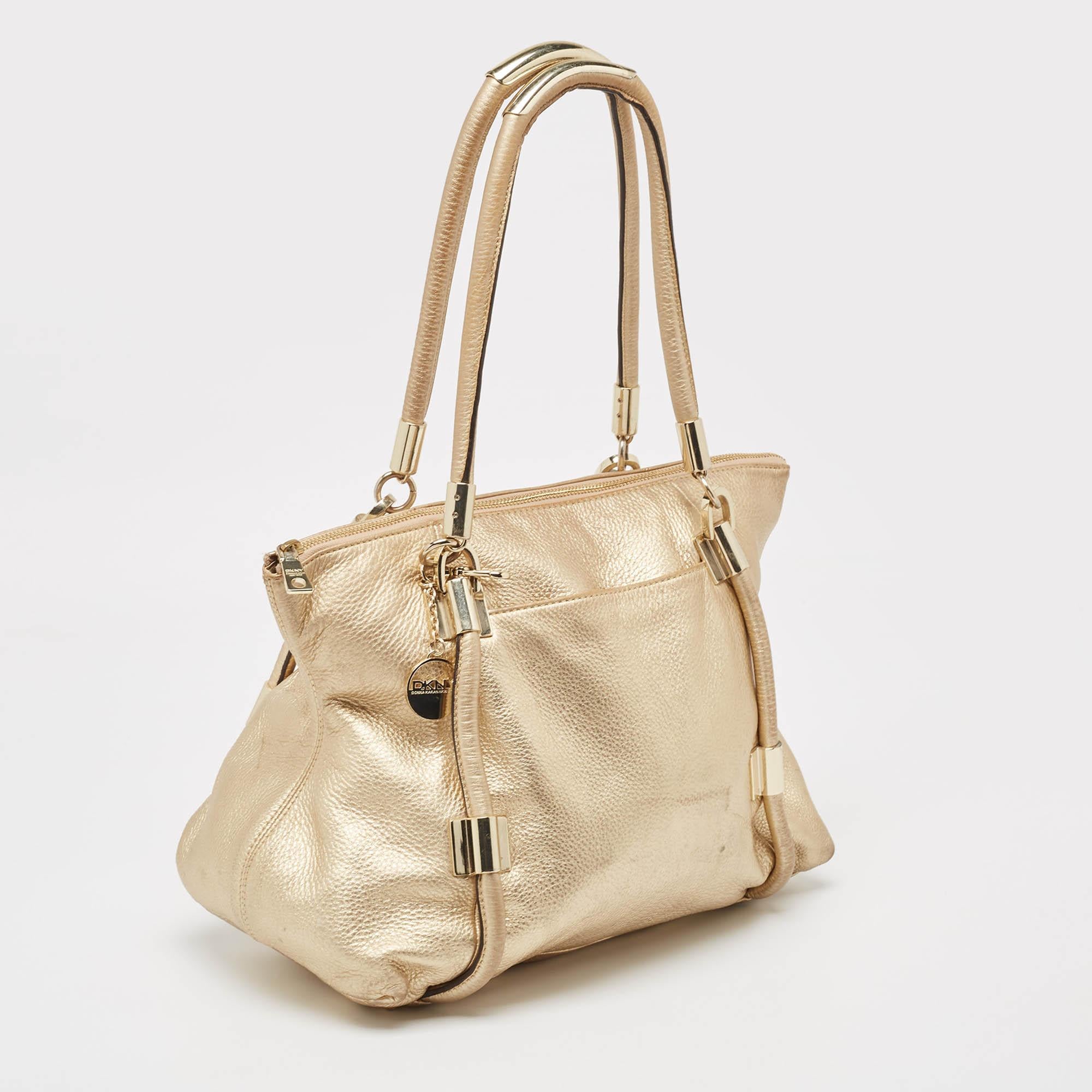 DKNY Gold Leather Metal Detail Tote In Good Condition In Dubai, Al Qouz 2