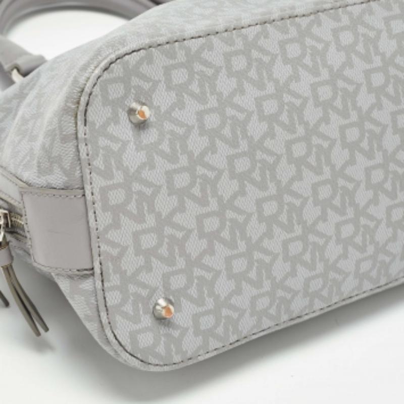 DKNY Grey Signature Dome Satchel aus beschichtetem Canvas und Leder im Angebot 1