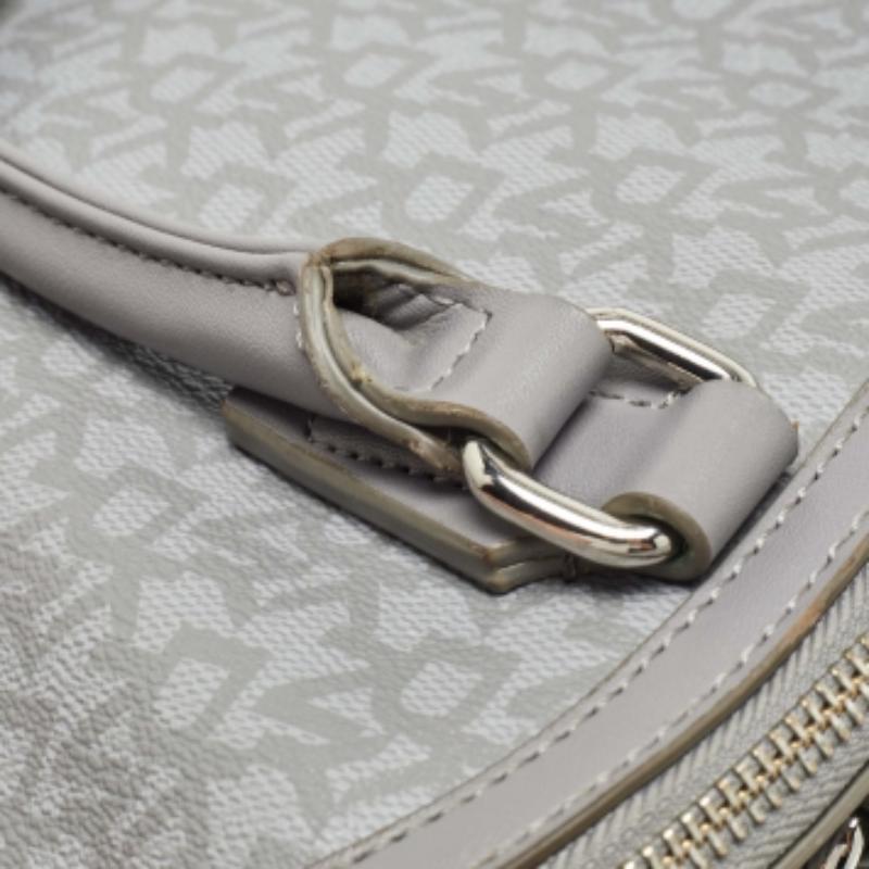DKNY Grey Signature Dome Satchel aus beschichtetem Canvas und Leder im Angebot 3