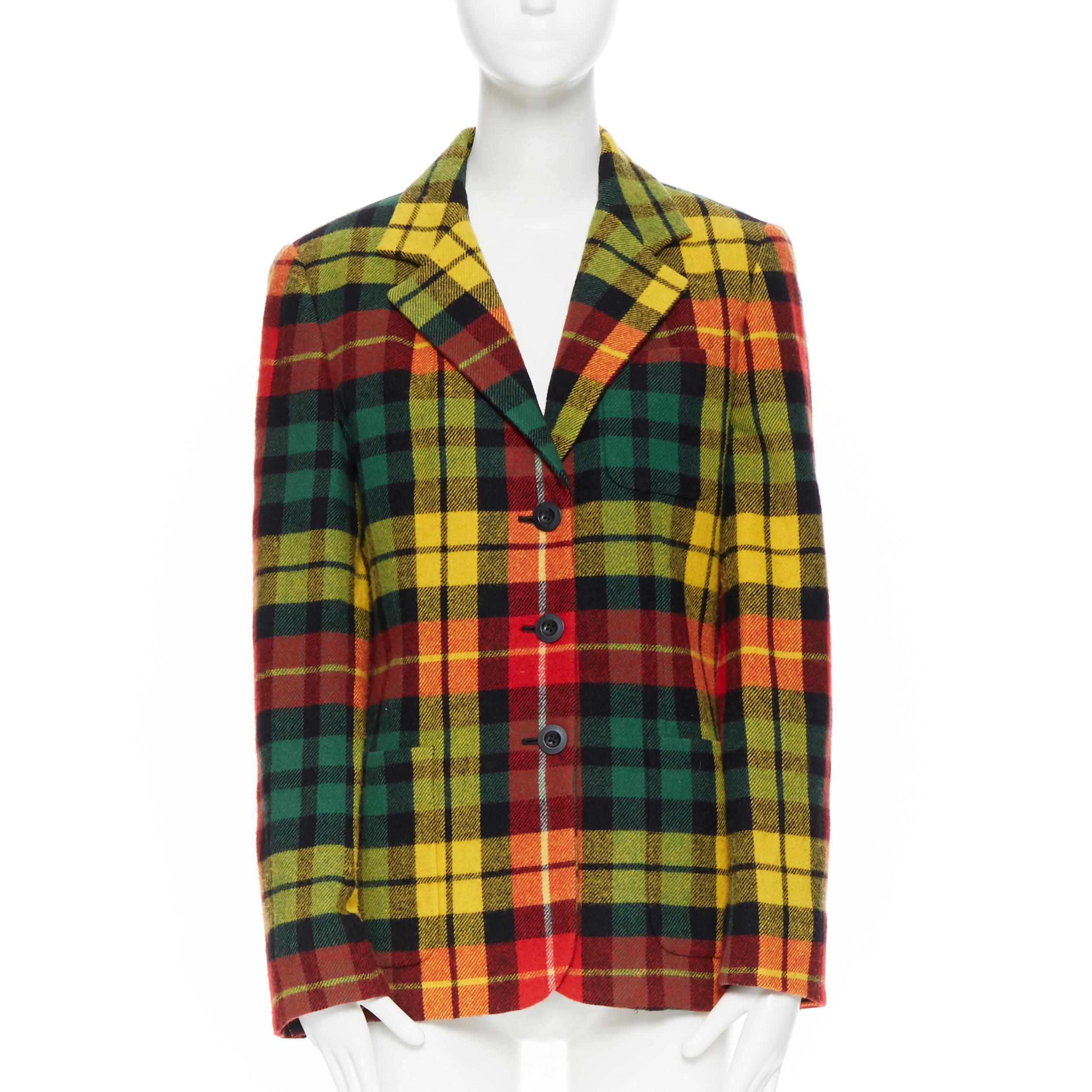 DKNY JEANS Vintage 100% wool red green plaid notched lapel jacket US6 
Reference: CNPG/A00021 
Brand: DKNY 
Material: Wool 
Color: Multicolour 
Pattern: Plaid 
Closure: Button 
Made in: Hong Kong 

CONDITION: 
Condition: Excellent, this item was