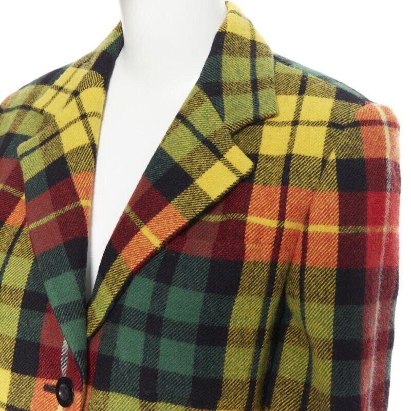 DKNY JEANS Vintage 100% wool red green plaid notched lapel jacket US6
Reference: CNPG/A00021
Brand: DKNY
Material: Wool
Color: Multicolour
Pattern: Plaid
Closure: Button
Lining: Polyester
Made in: Hong Kong

CONDITION:
Condition: Excellent, this