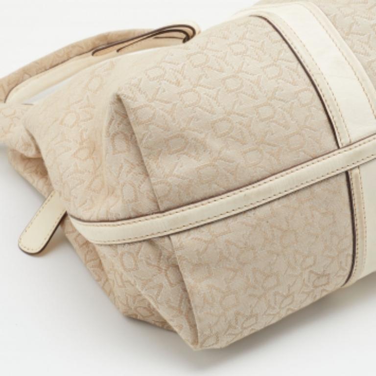 De las mujeres DKNY Hobo de lona y piel beige claro/crema en venta
