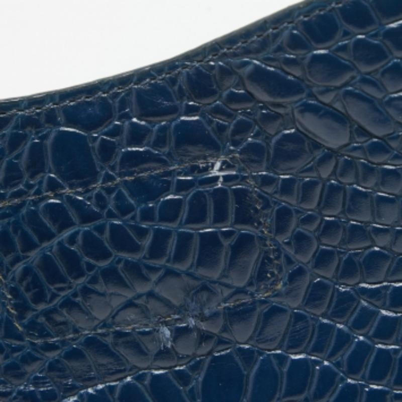 DKNY Navy Blue Croc Embossed Leather Messenger Bag Pour femmes en vente