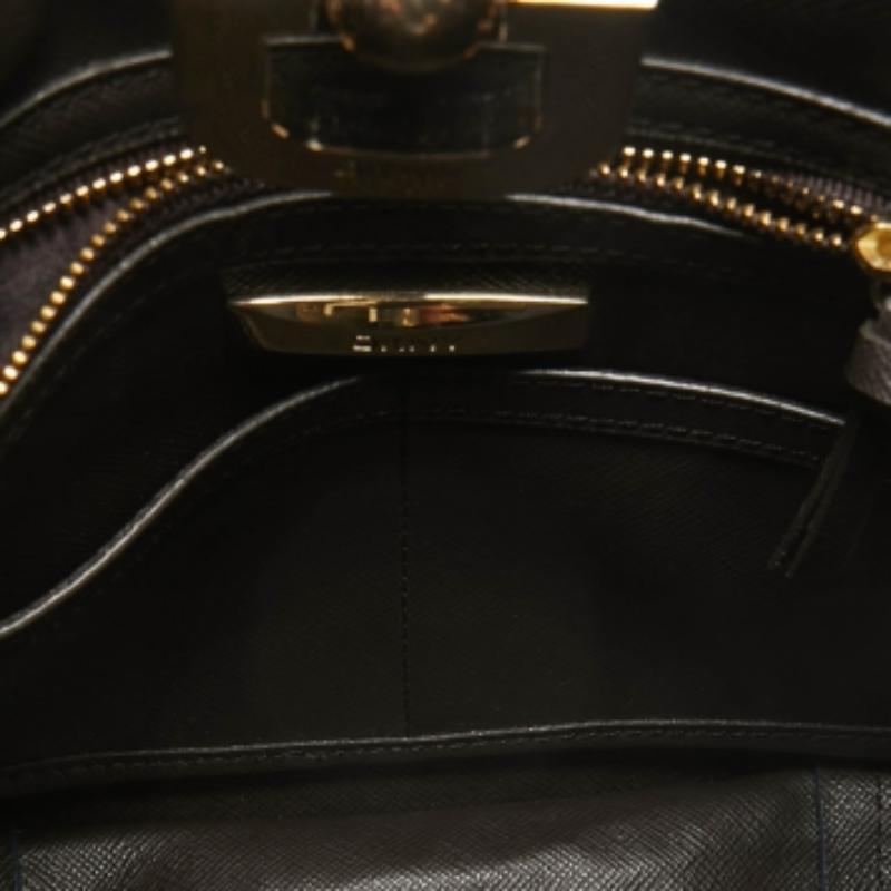 DKNY Navy Blue Croc Embossed Leather Messenger Bag en vente 2