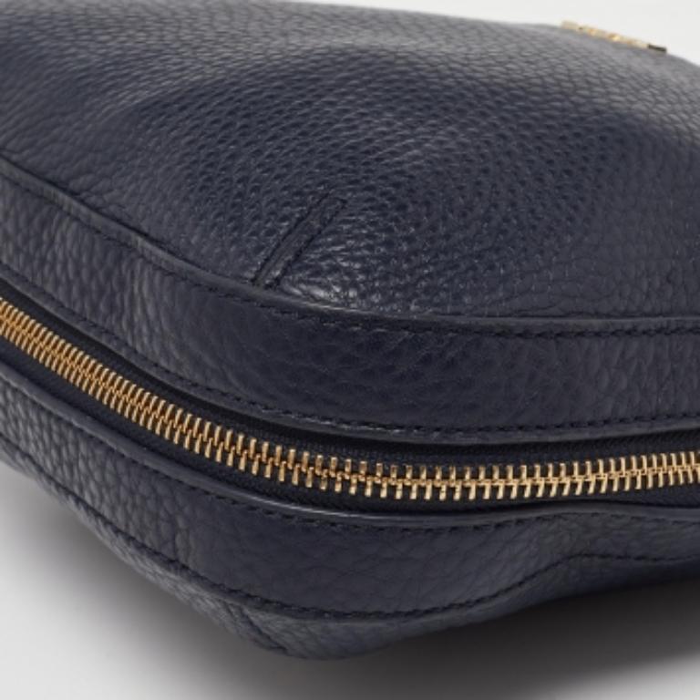 DKNY Navy Blue Leather Zip Crossbody Bag en vente 2