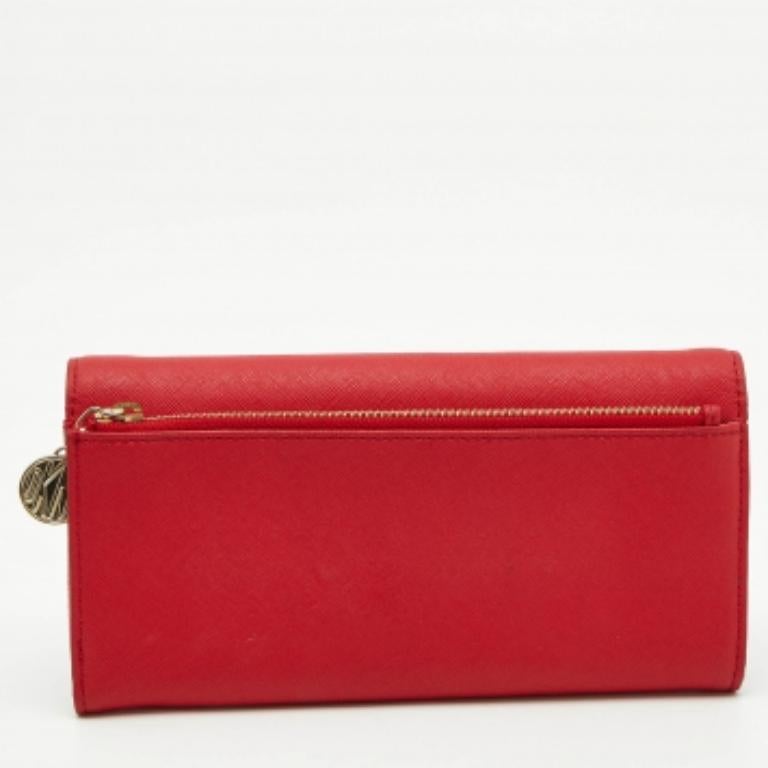 DKNY Red Leather Flap Continental Geldbörse im Angebot 1