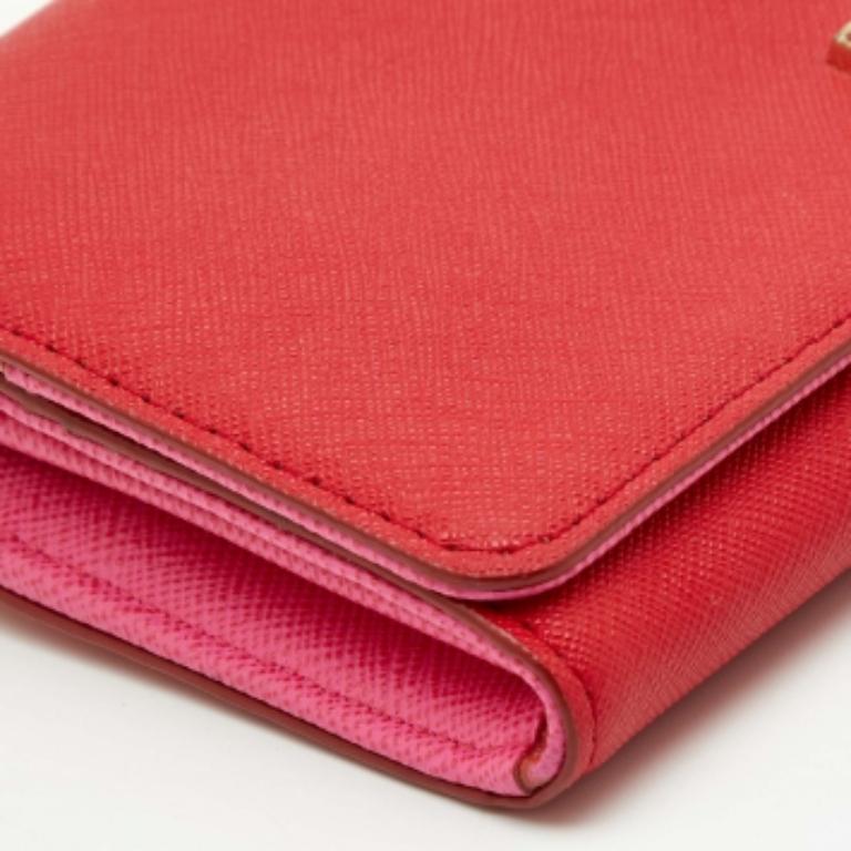 DKNY Red Leather Flap Continental Geldbörse im Angebot 3