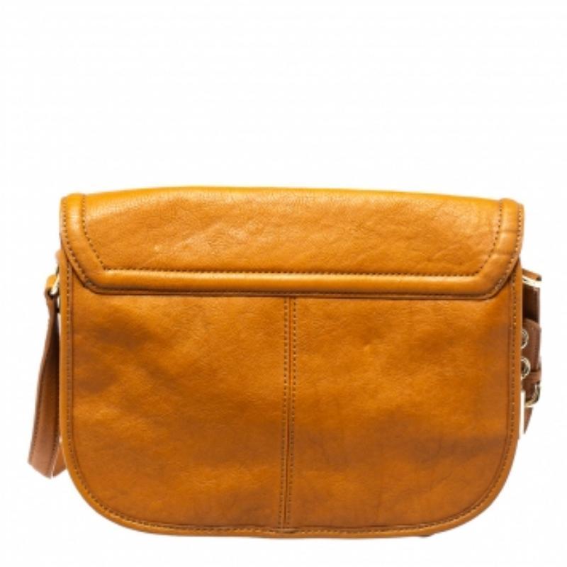 DKNY Sac à bandoulière Push Lock en cuir brun clair Bon état - En vente à Dubai, Al Qouz 2