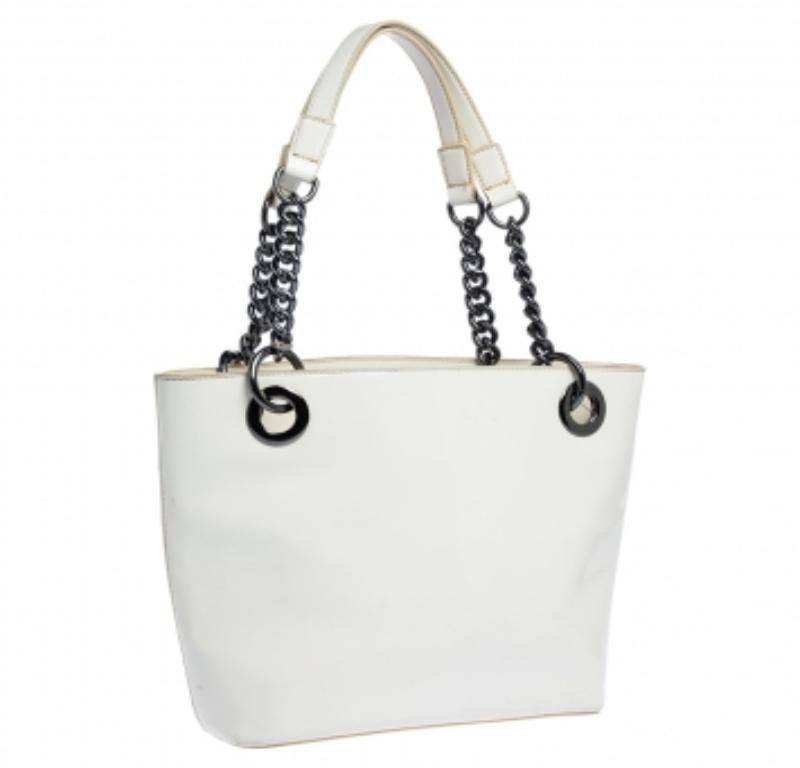 Dkny White Patent Leather Chain Tote For Sale 3