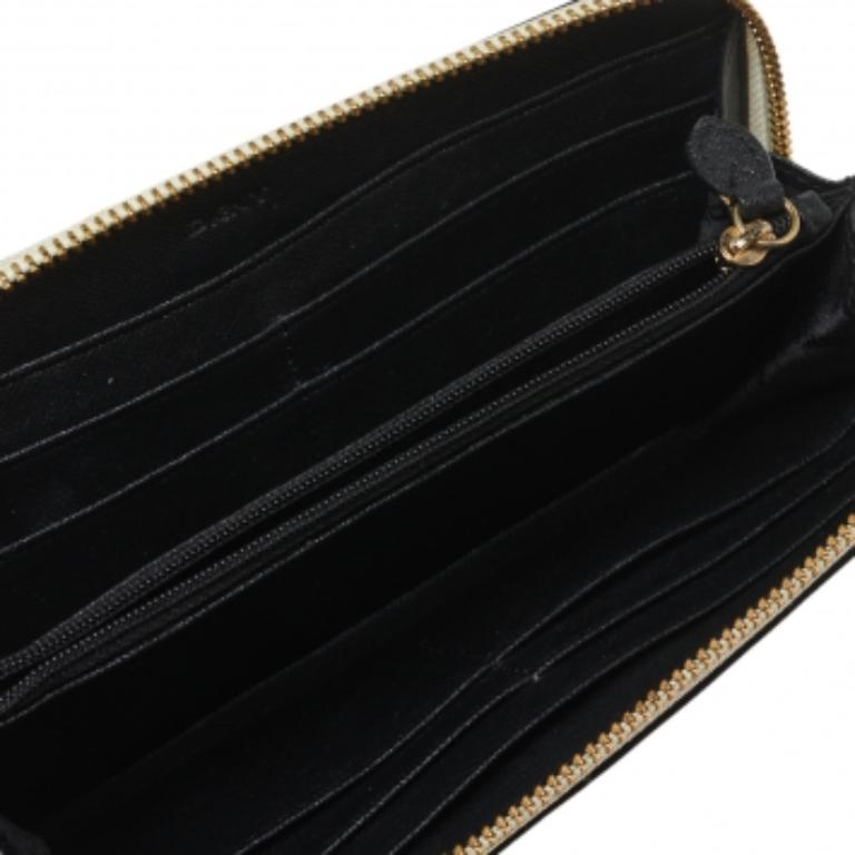 Dkny Weiß Saffiano Leder Zip um Continental Brieftasche im Angebot 2