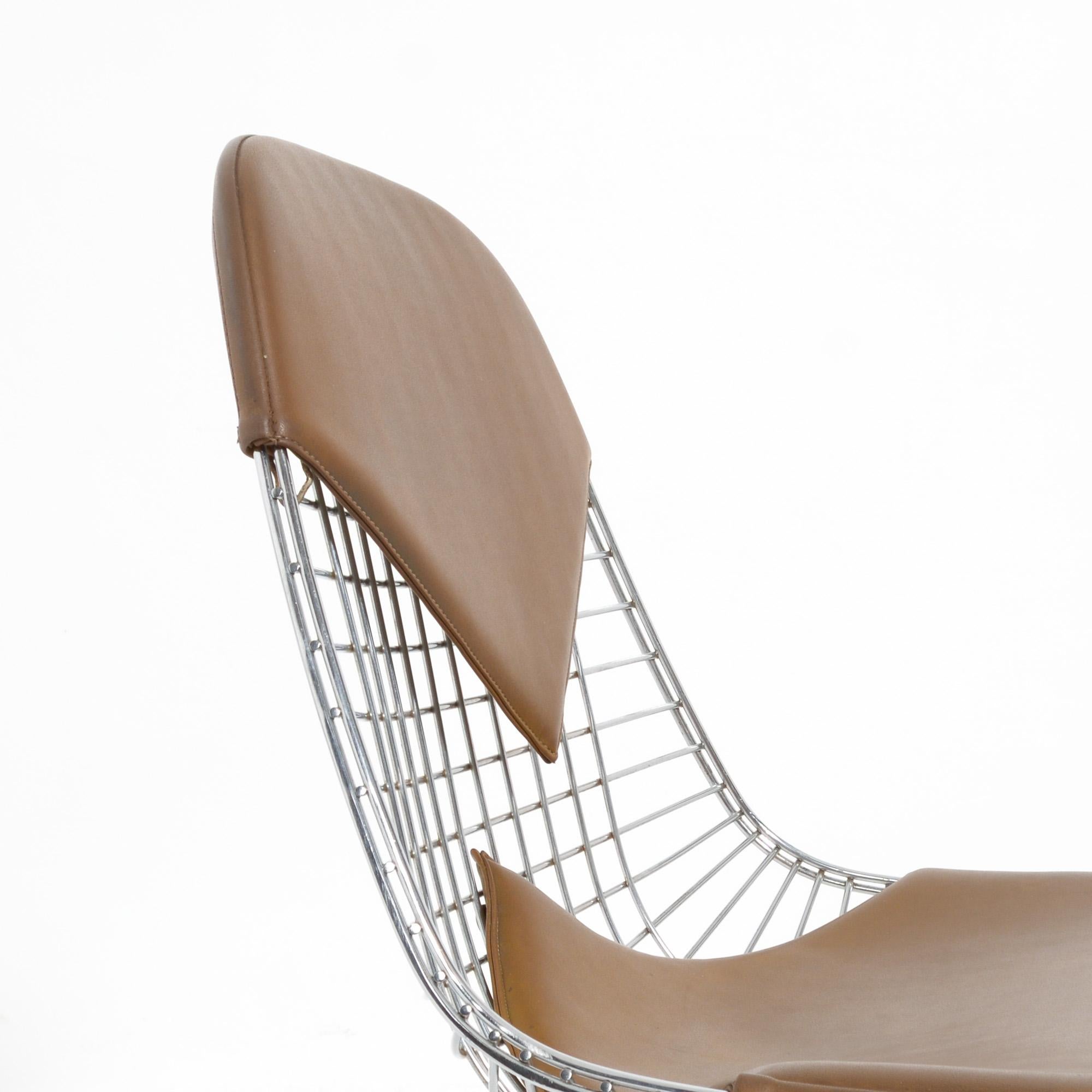 DKR Wire Chairs 'Bikini' by Eames for Herman Miller 4