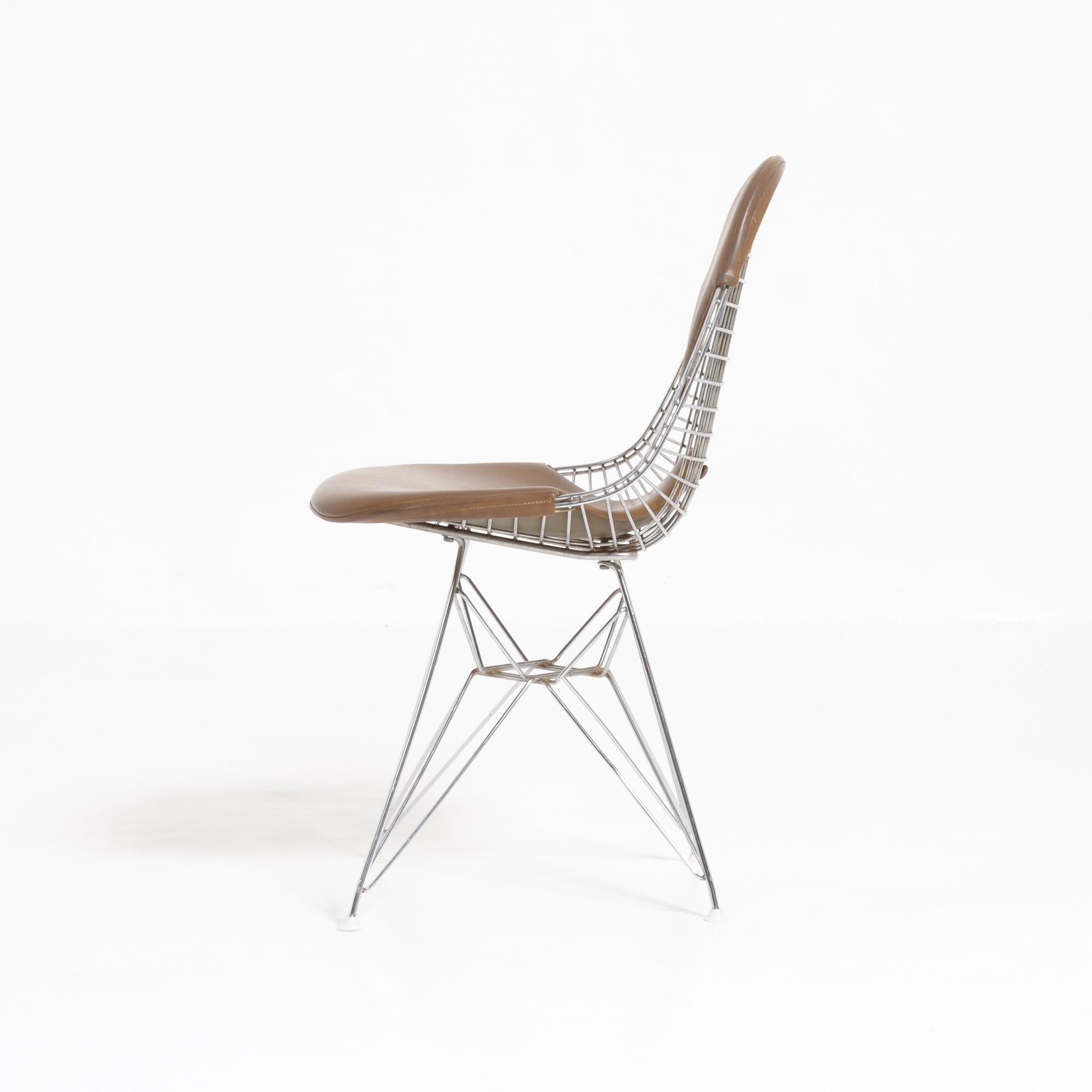 DKR Wire Chairs 'Bikini' by Eames for Herman Miller In Good Condition In Vlimmeren, BE