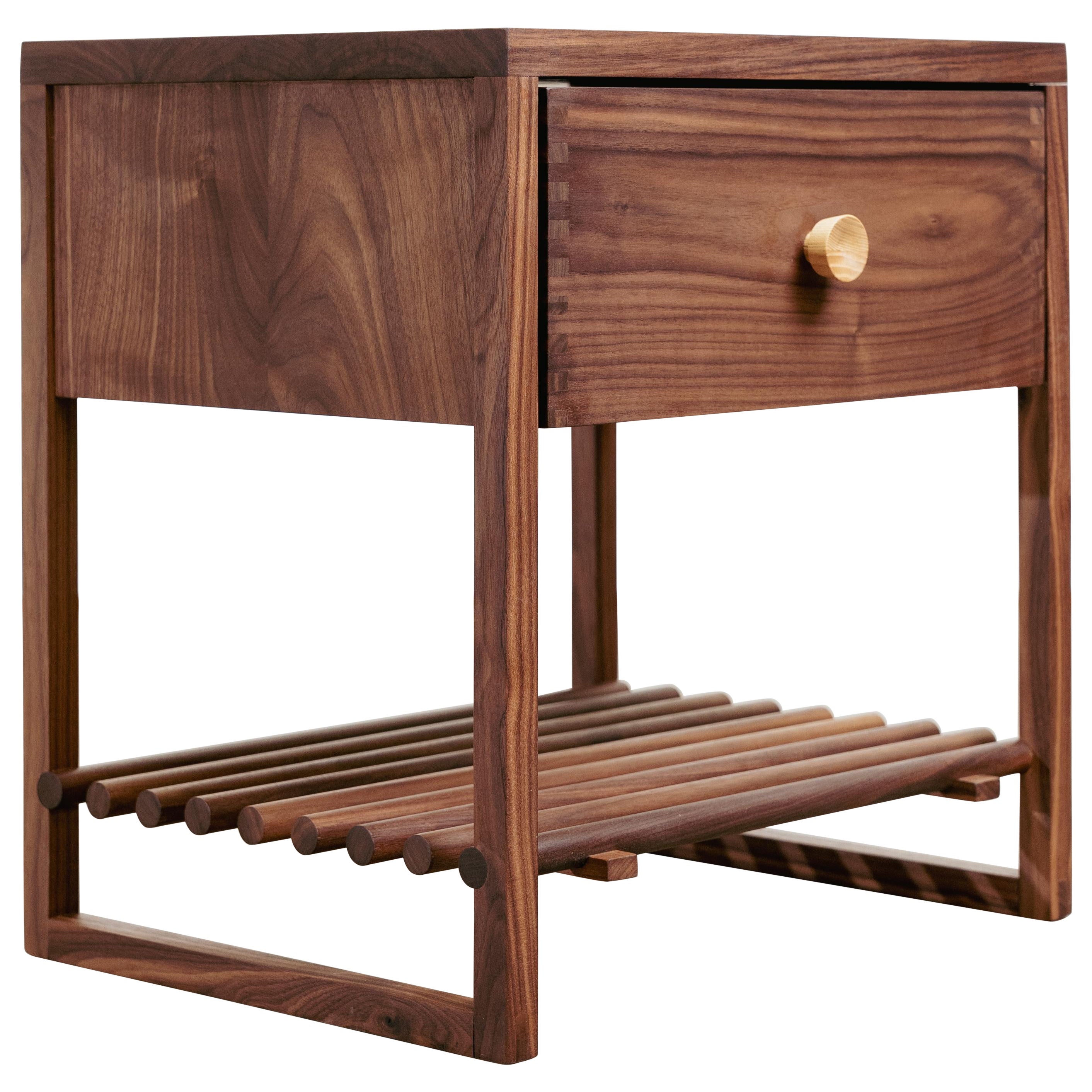 Tables de nuit DL (chacune) en vente