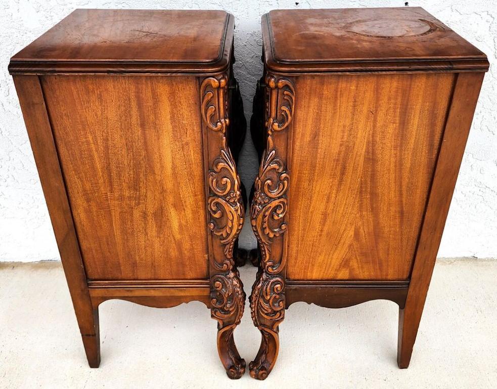 French Louis XV Nightstands Bedside Tables 1940s Pair For Sale 4