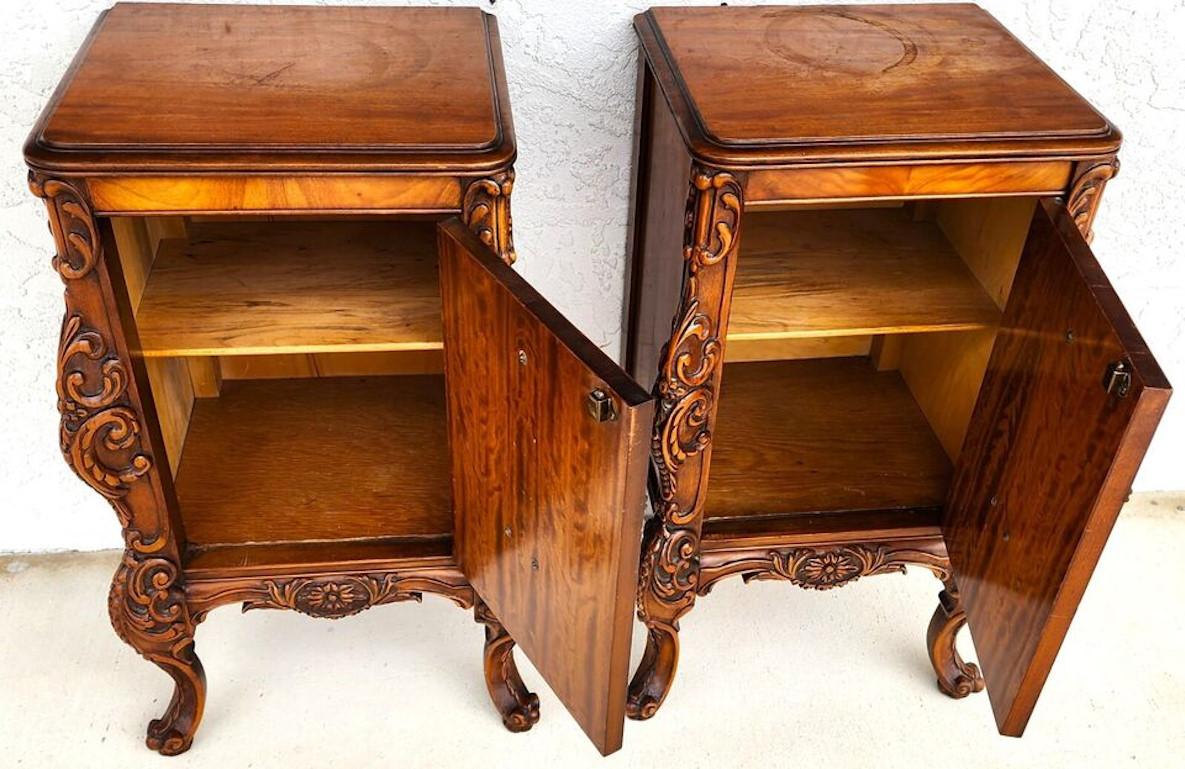 French Louis XV Nightstands Bedside Tables 1940s Pair For Sale 1