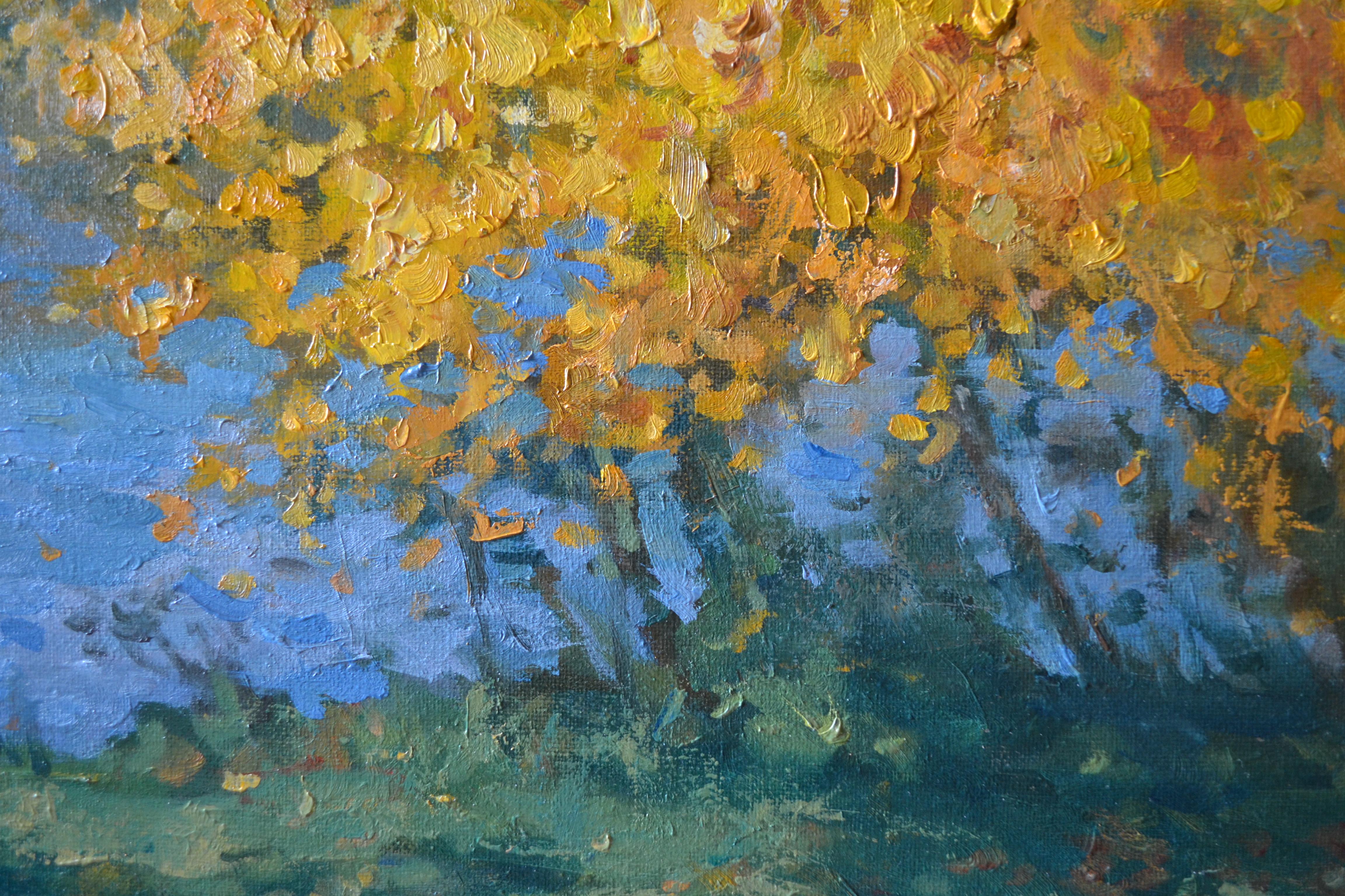 Das Mainufer ist an einem sonnigen Herbsttag abgebildet. Das von der Sonne angestrahlte Laub der Bäume leuchtet mit goldenem Feuer vor dem Hintergrund des azurblauen Himmels. Der Wind reißt die Blätter von den Ästen und auch sie schweben in der Luft