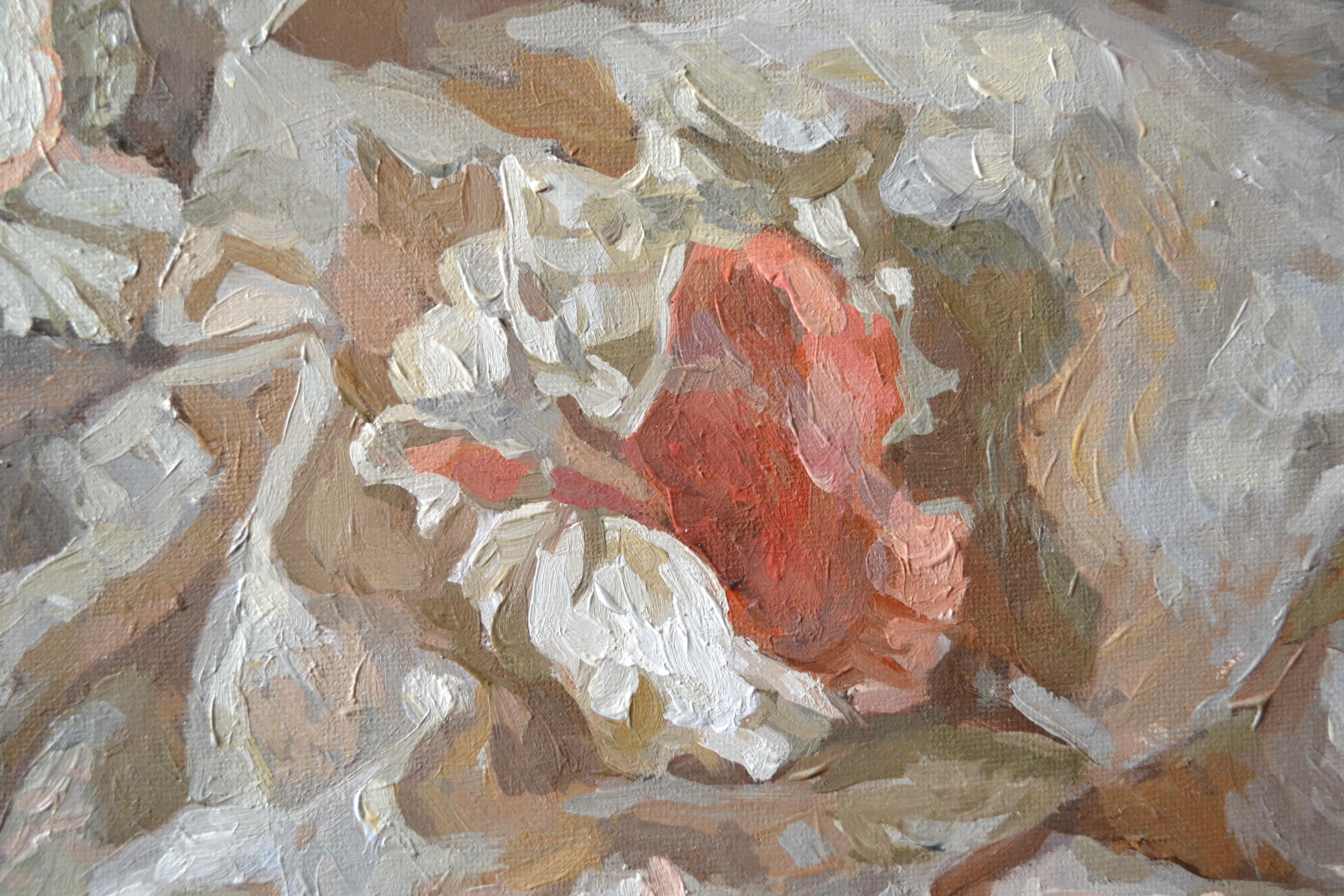 El cuadro representa tres conchas marinas sobre un fondo de paños claros. Toda la composición del cuadro es un único espacio de color formado por tonos plateados, nacarados, perlados y oliváceos. La pintura está realizada de un modo que recuerda al