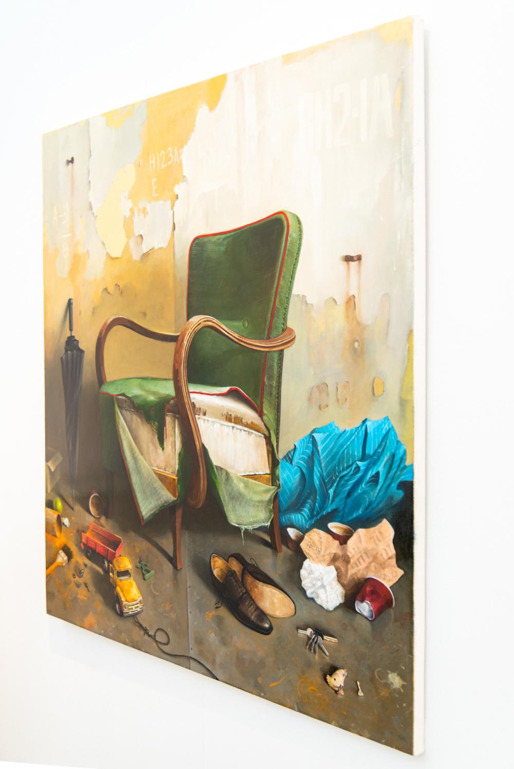 Green Armchair - vivid detail, realist, interior, Ukrainian, Israeli, oil/canvas - Painting by Dmitry Yuzefovich