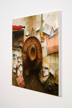 Hut an der Wand - farbenfroh, realistisch, Interieur, ukrainisch, israelisch, Öl auf Leinwand