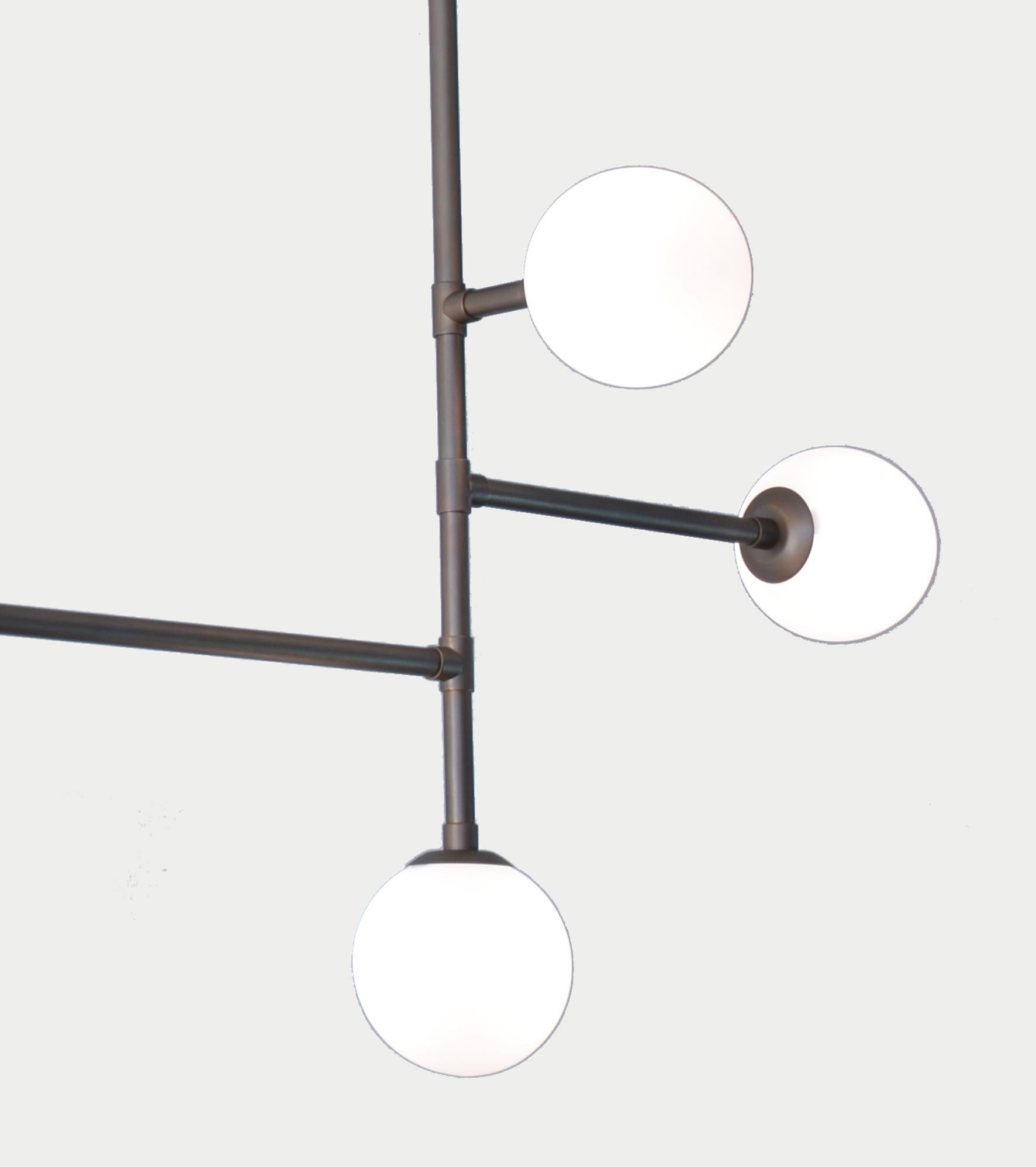 Moderne Lampe à suspension brésilienne minimaliste contemporaine DNA de Cristiana Bertolucci en vente
