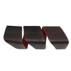 Banc modulaire Dna fabriqué en bois par Leonardo Rossano et Debora Mansur 2013.