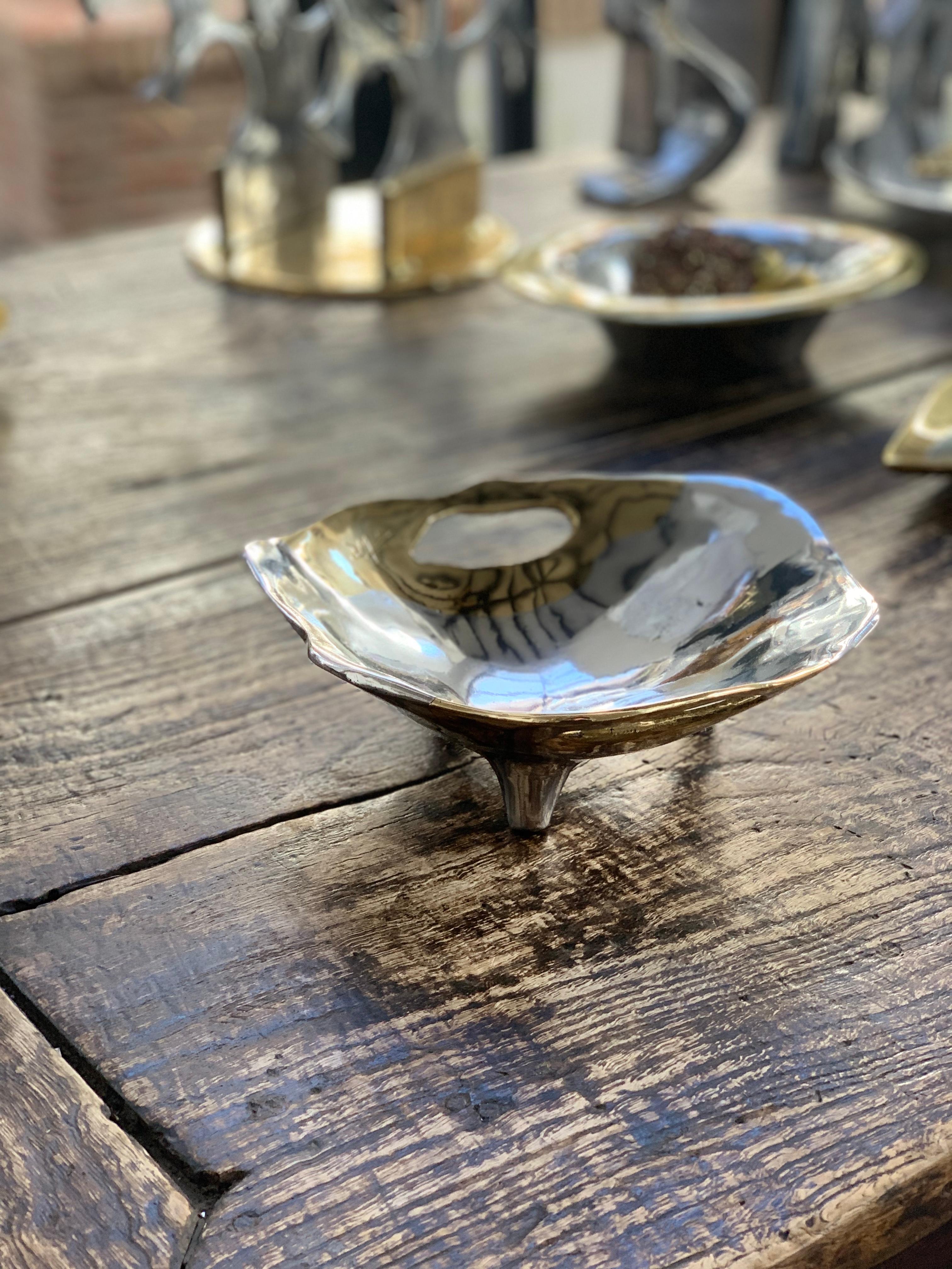 Aluminium DO16 Square  Horloge laiton et aluminium  & A004 Ethnic Bowl Brass & Alum.