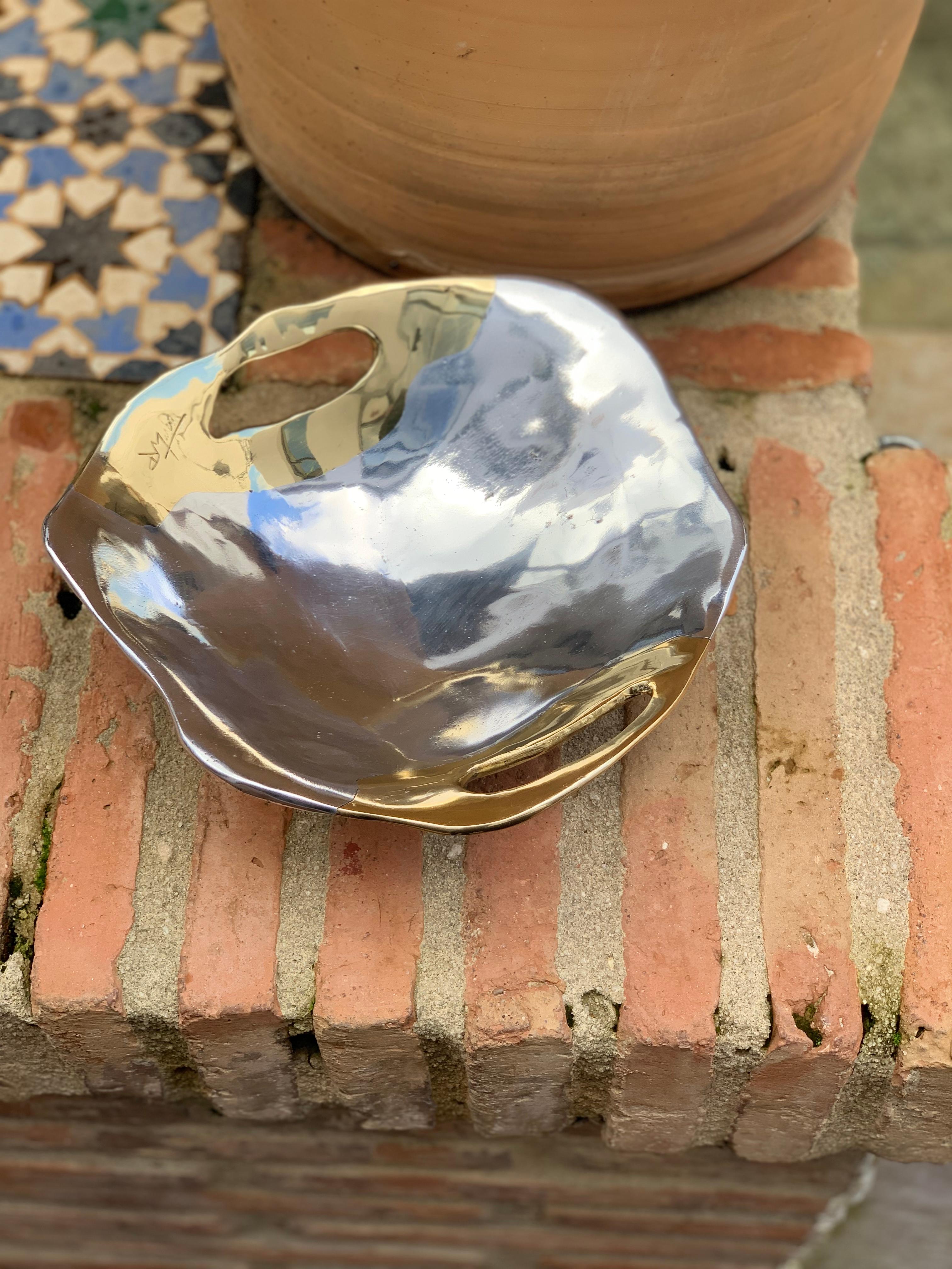 DO16 Square  Horloge laiton et aluminium  & A004 Ethnic Bowl Brass & Alum. Neuf �à Benahavis, AN