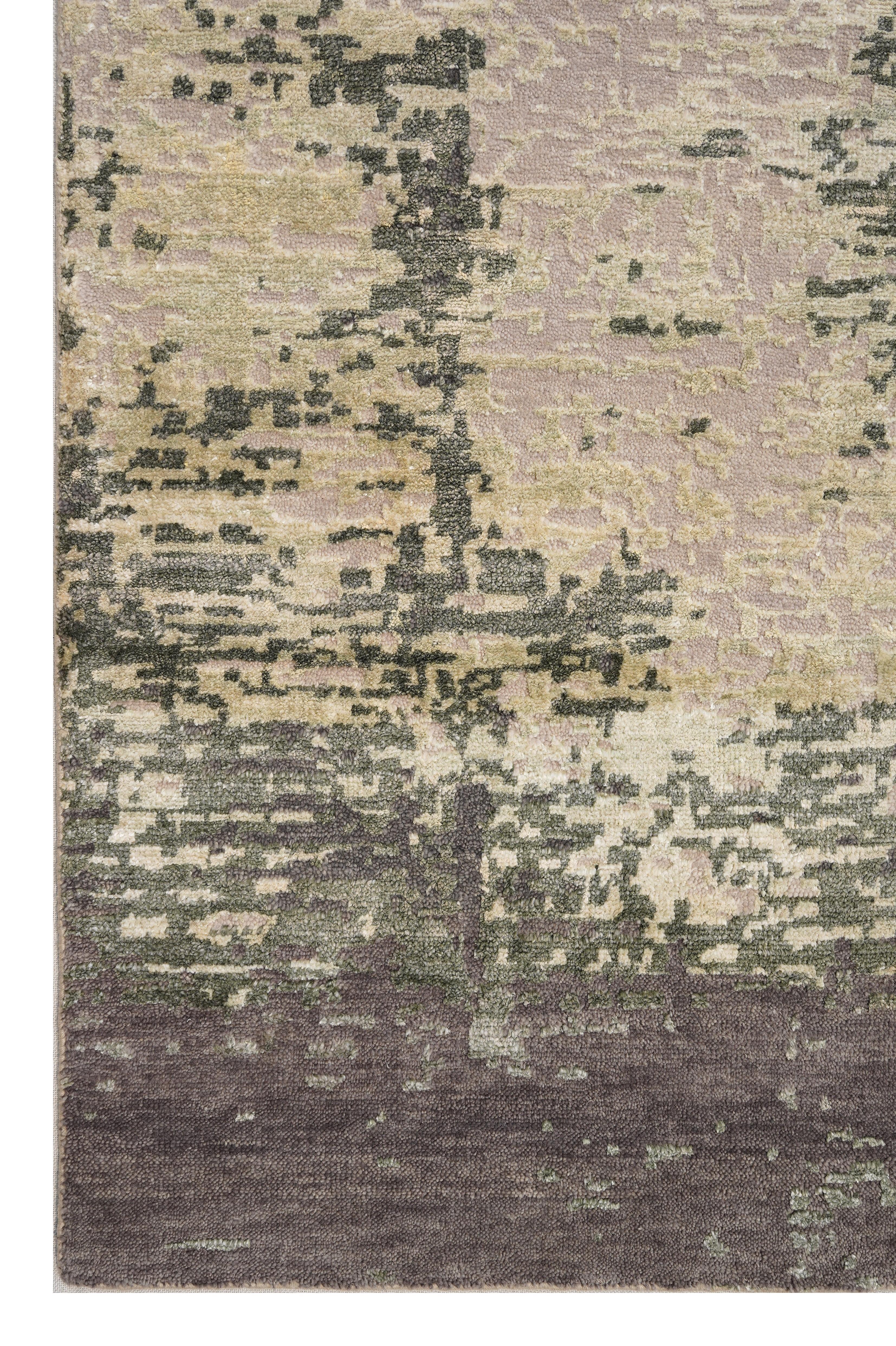 Doa Hand Knotted Modern Silk Rug in French Rose and Greige Colours by Hands Neuf - En vente à New Delhi, IN
