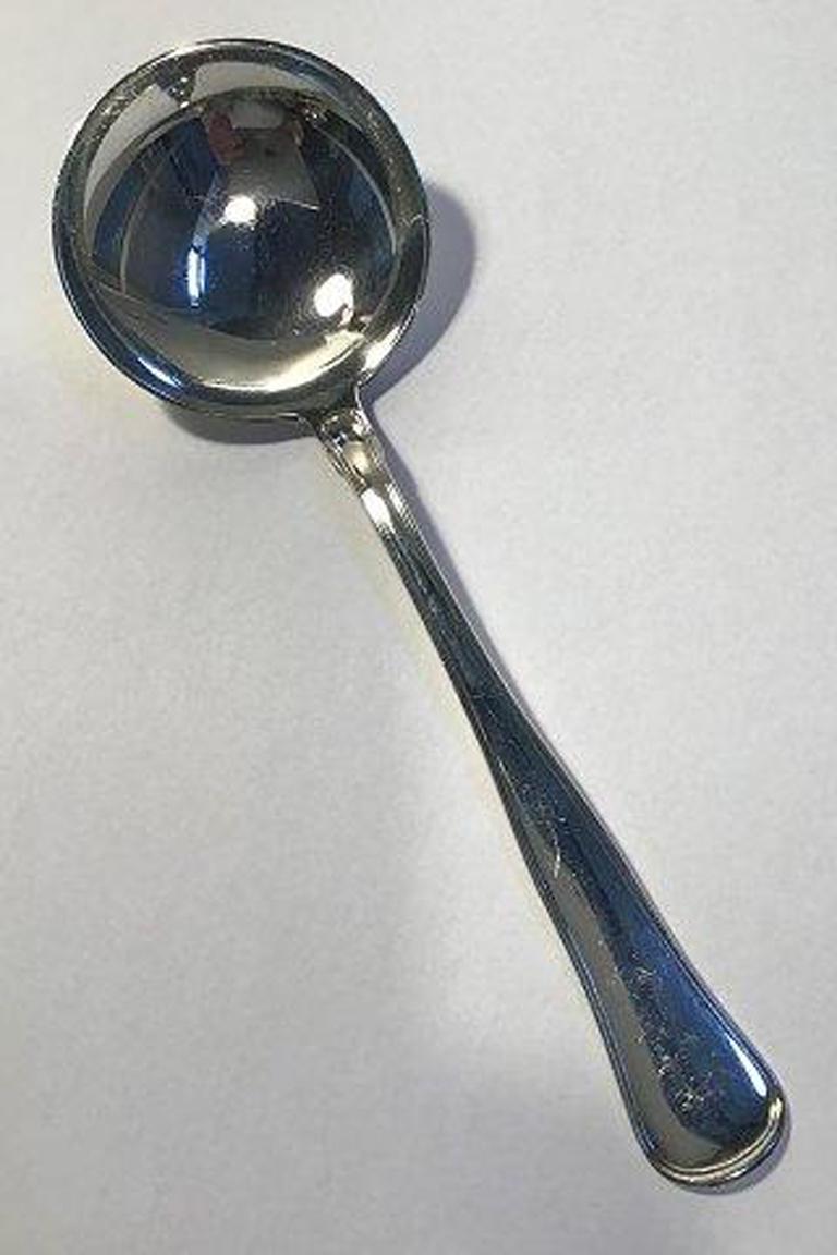 Dobbeltriflet/old Danish silver serving spoon cohr.

Measures 20.5 cm(8 5/64 in).
     