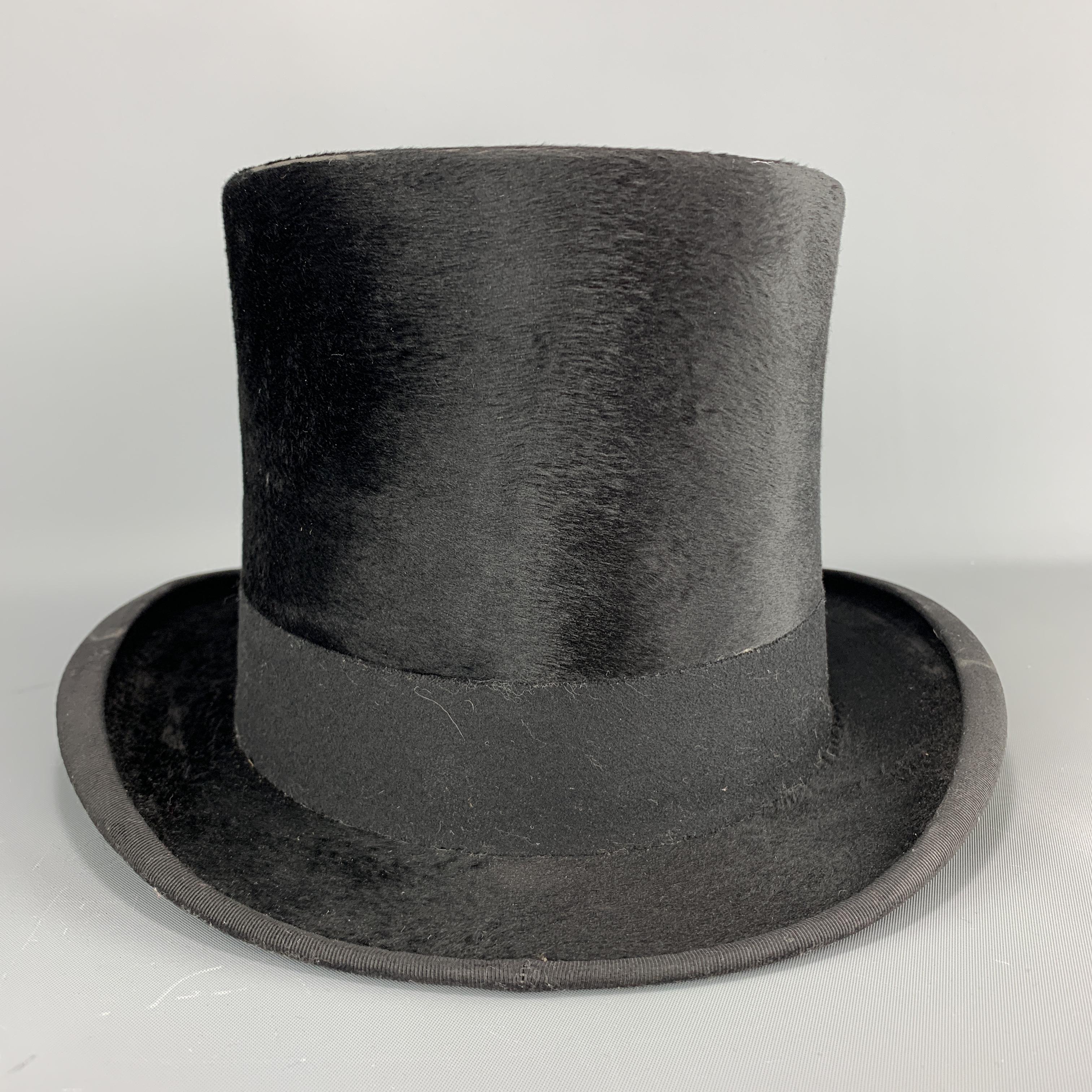 moria top hat