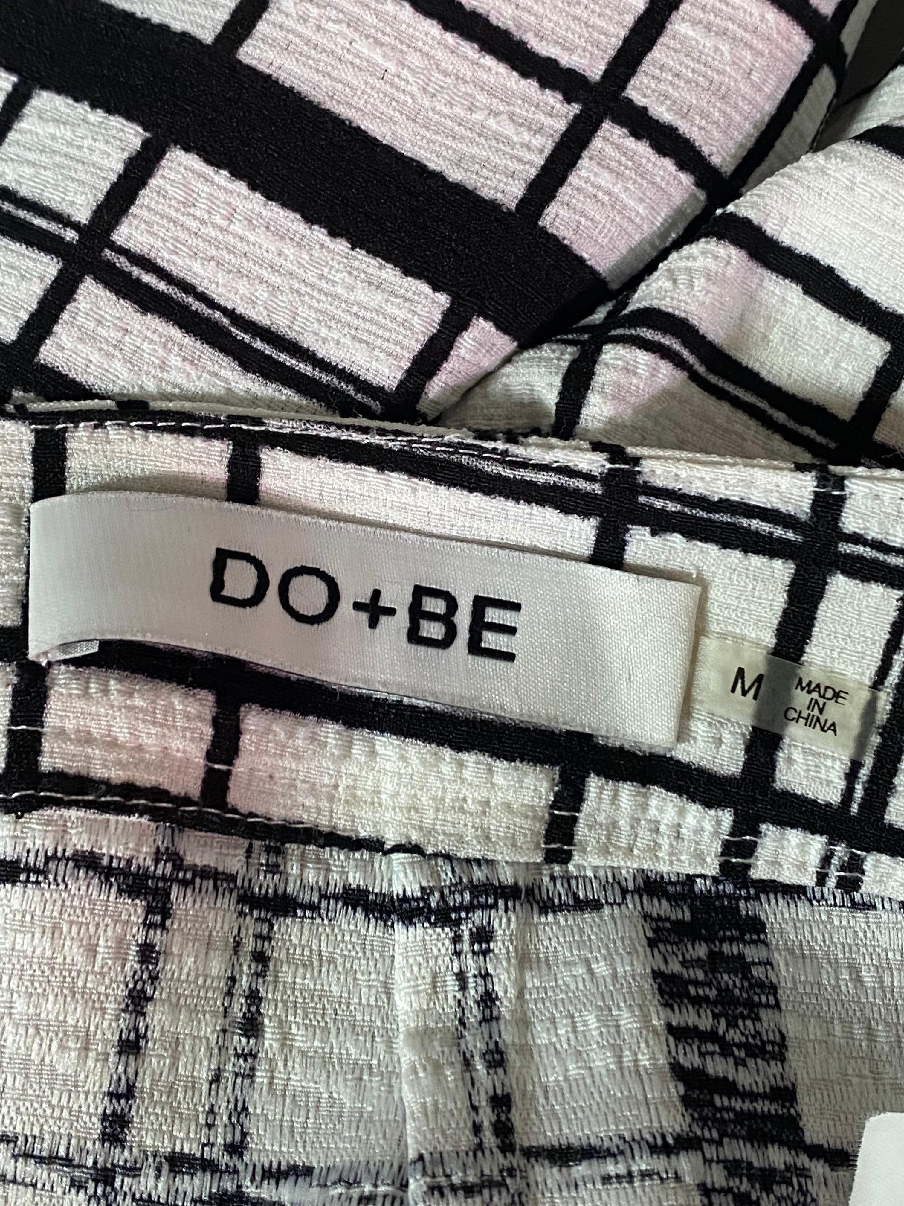 DO+BE Schwarz-weiß karierte Capri-Hose, Größe M für Damen oder Herren im Angebot