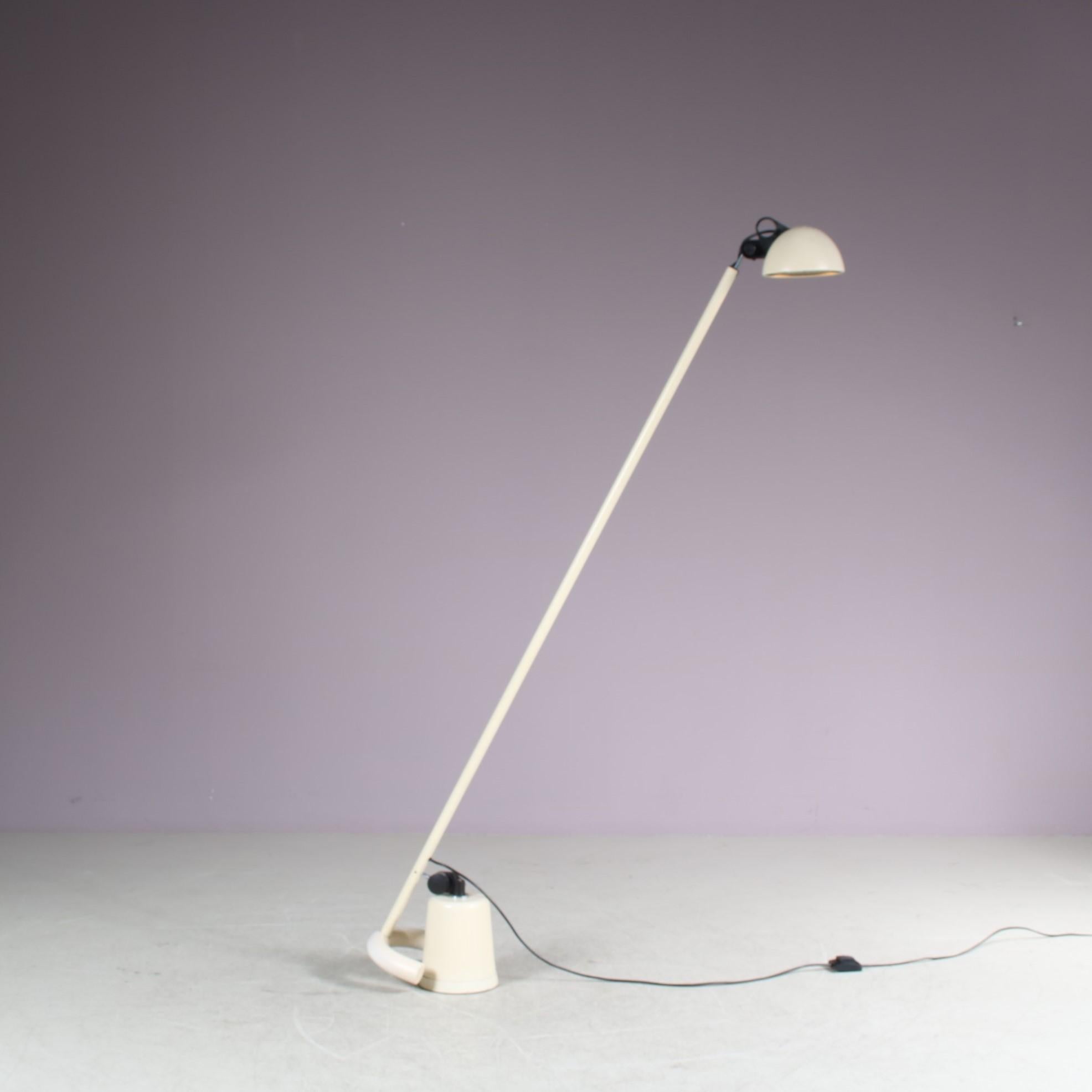 A beautiful modernist floor lamp, model “Dobermann”, designed by Elio Martinelli and manufactured by Martinelli in Italy around 1970.

This large and eye-catching floor lamp has a large size and unique design, made of high quality white lacquered