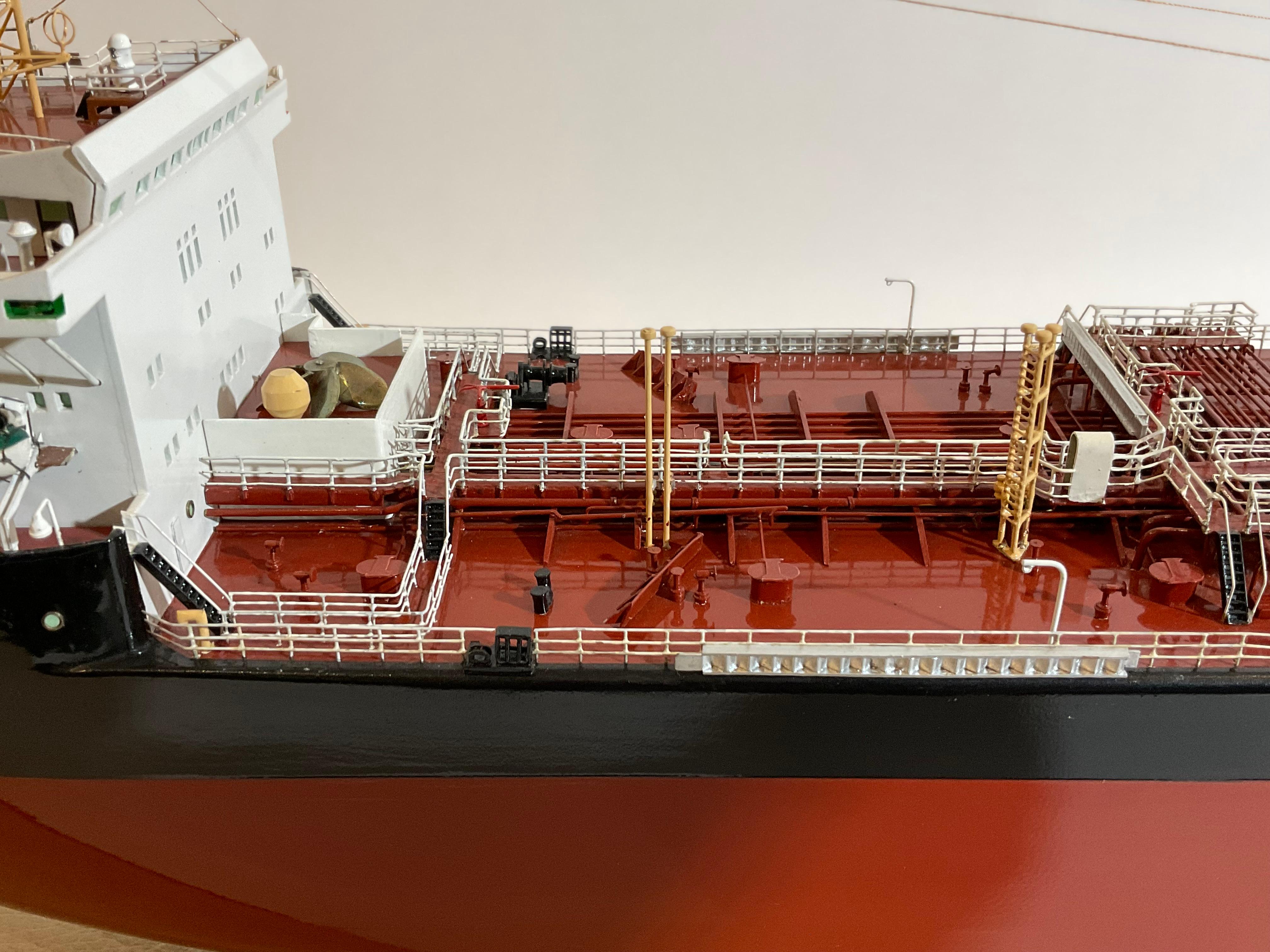 Modello di petroliera Marianna realizzato dai costruttori del cantiere navale 1